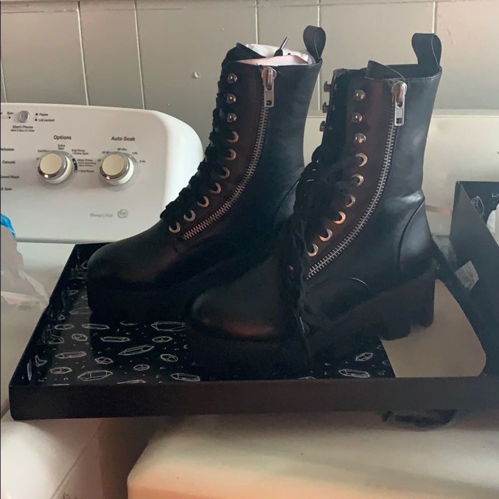 Combat boots killstar size 6